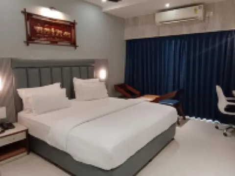 Hotel Lee Garden Near to Blue Flag Beach 500 Mtrs Hotels in Puri