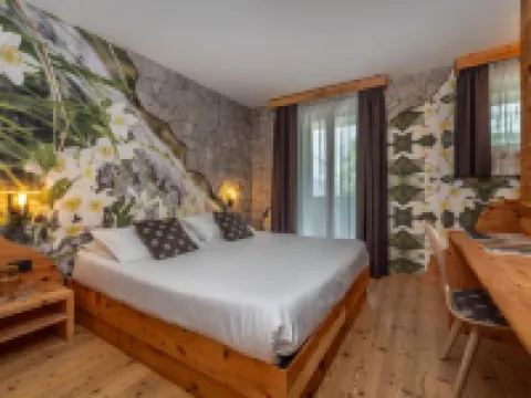 Rifugio la Montanara Hotels in Molveno