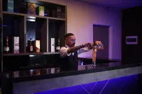Hamersons Hotel Cdo - bar