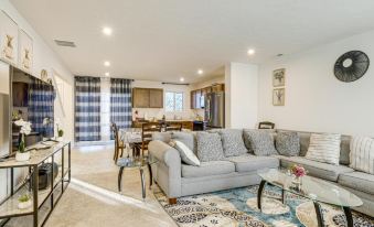 16 Mi to Louisville: Pet-friendly Getaway!