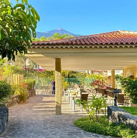 Apartamentos Tigaiga Suites Отели рядом с достопримечательностью «Ботанический сад»