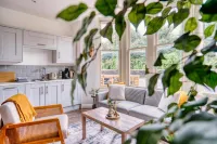 Stunning 2 Bed by the City Centre & Bute Park Các khách sạn ở Riverside