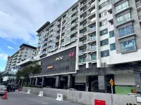 Mizu Homestay at KK Times Square by R2 - Homestays