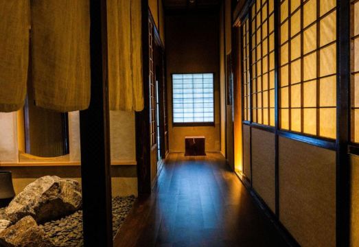 가마고리 클래식 호텔의 고풍스러운 내부 이미지