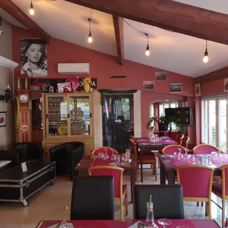 Atoll Hotel Restaurant