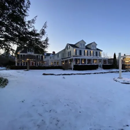 Spouter Inn Bed & Breakfast