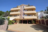 Villa Jupok - Apartments
