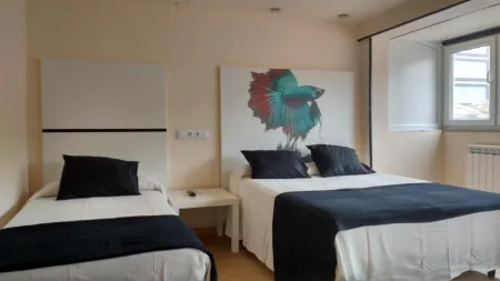 Hostal Mara Отели рядом с достопримечательностью «Seixo Branco»