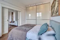 Vilnius Apartments & Suites - Gedimino Avenue