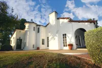 The Patrician Hollywood Universal - Boutique