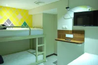 Subwow Hostel Hotel a Bandung