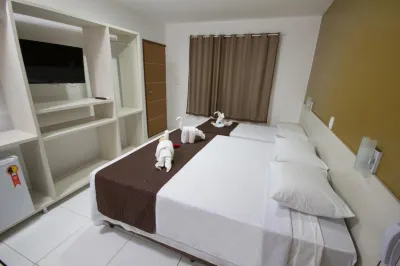 Pousada Maragolfinho Hotels near Antunes Beach