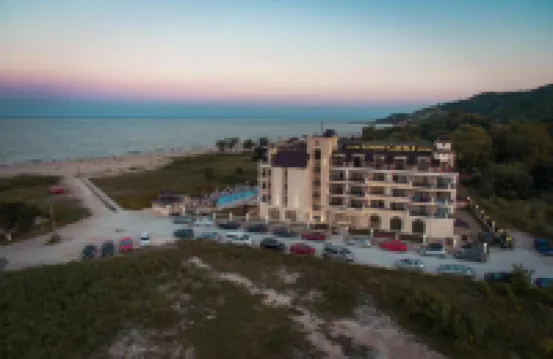 Sunny Castle Hotel - All Inclusive and Free Parking