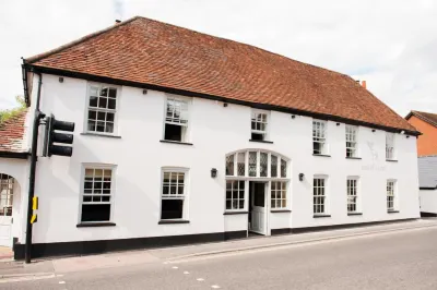 The White Hart, Overton Hotels in Basingstoke and Deane District