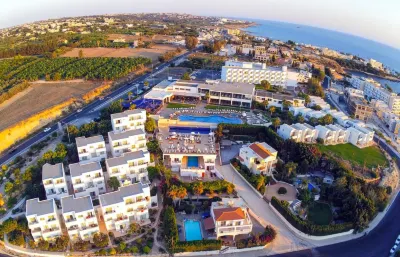 Theo Sunset Bay Hotel Hoteles en Kissonerga
