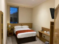 The City Hotel Hotels near Dunfermline Abbey and Palace
