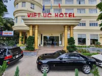 Viet Uc Hotel Отели в г. Giong Trom District