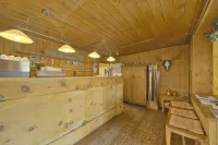 Chalet Speciale - Celerina Hotels in Bever