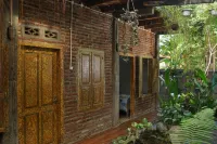 Happy House BnB Bromo backpacker Hotels near Probolinggo