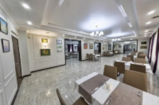 โรงแรม โอช แกรนด์ โฮเทล ชาโว