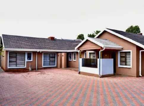 Lauren Palace Guest House