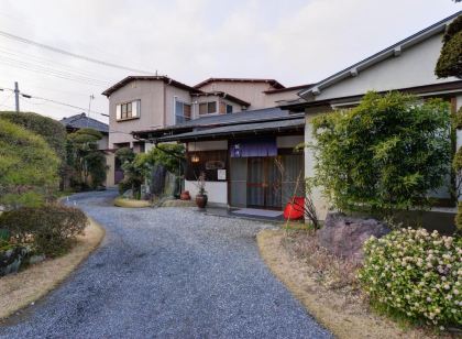 割烹旅館 城山（しろやま）