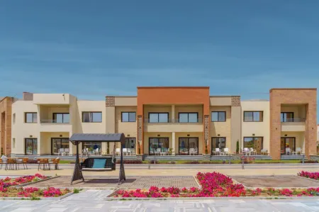 Helnan Hotel - Port Fouad Отели в г. Port Fouad