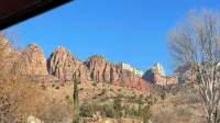 Driftwood Lodge - Mountain view