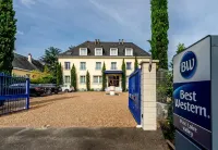 Best Western le Vinci Loire Valley - parking