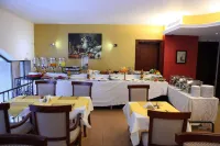 Midtown Hotel & Suites - Desayuno