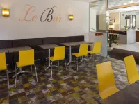 Logis Hôtel Restaurant les Cèdres Hotels in Joyeuse