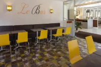 Logis Hôtel Restaurant les Cèdres