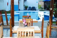 Hotel Utüane - piscina