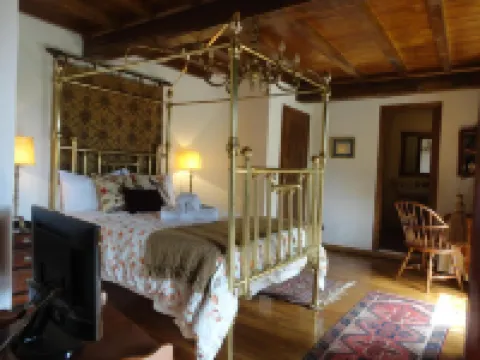 特比斯蓋多帕左酒店