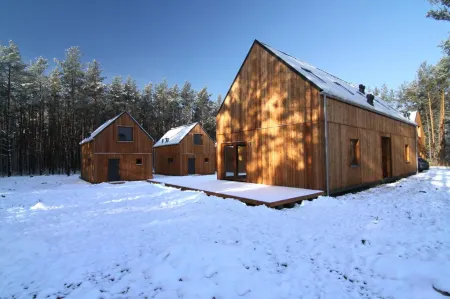 Osada Osjaków Отели в г. Осьякув