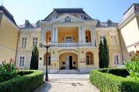 Batthyány Kastélyszálló Hotels in Zalacsány