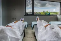 Wolfscastle Country Hotel - spa