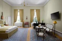 Károlyi Kastély Hotel & Restaurant Hotels in Székesfehérvár