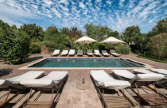 普拉姆伍德精品酒店