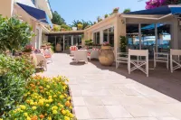 Grand Hotel Moriaz Hotel di Le Rayol-Canadel-sur-Mer