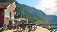 Skjolden Resort Hotels in Lusters kommun