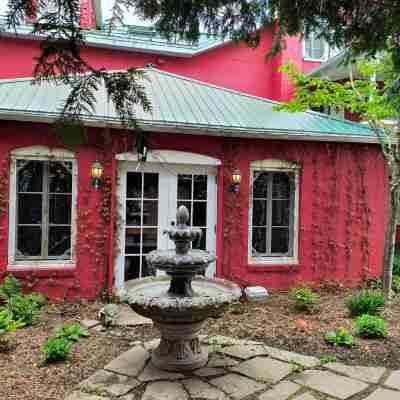 Le Mange Grenouille Hotel Exterior