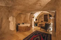 Lagania in Cave