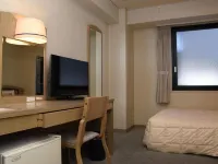 Silk Hotel Hotels near Matsuzaki Shin'eido