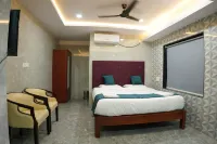Akshayaa Grand Hotel di 