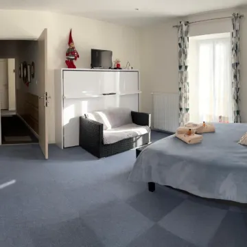 Rose Garden Manor House - Housity