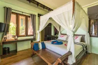 Koh Tao Beach Club Hotels near Goodtime Adventures