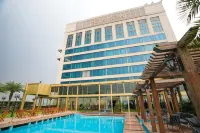 Seven Seas Hotel - Infinity Pools