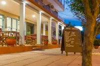 Hotel Grekas