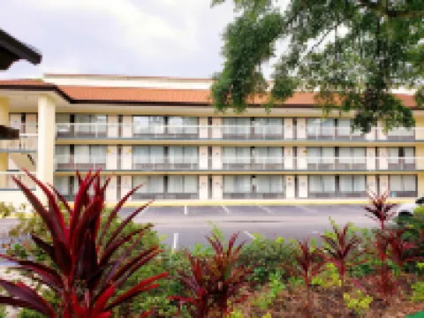 Simple Rewards Inn